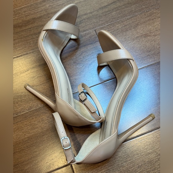 PRETTY LITTLE THING Chic Tan Ankle Strap Heels - Picture 9 of 12